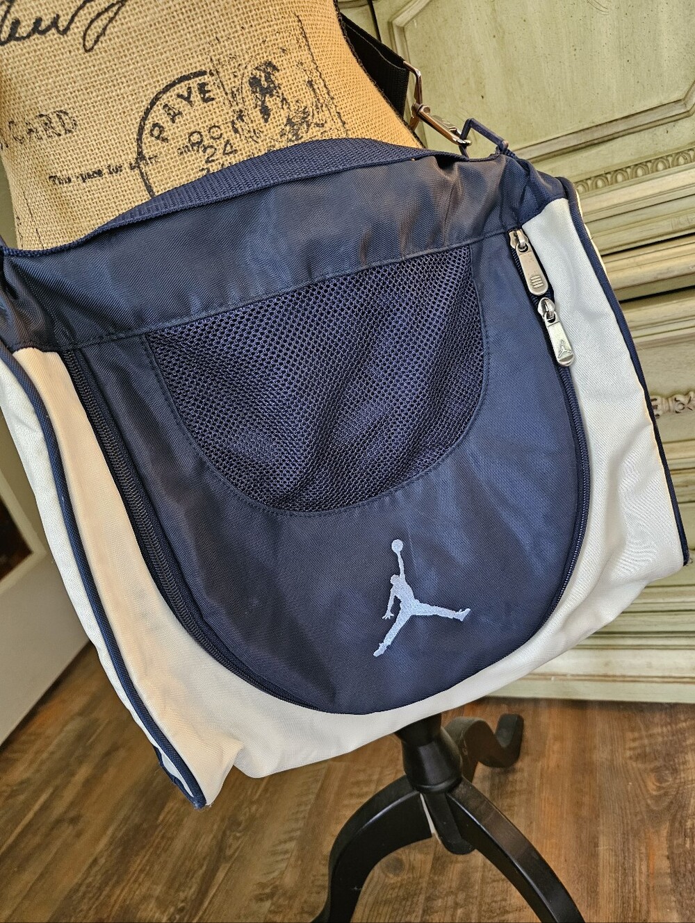 Vintage Nike Air Jordan Jumpman Basketball Adjustable Strap Bag White/Navy